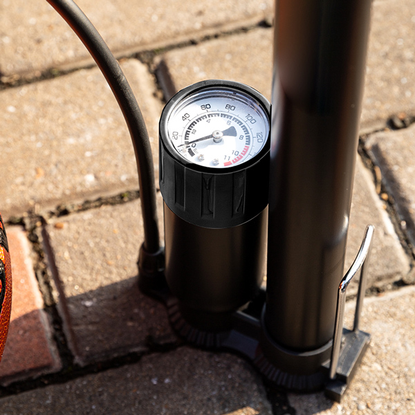 DELI τρόμπα χειρός DL-QT002 με μανόμετρο, 120PSI, μαύρη - Image 2
