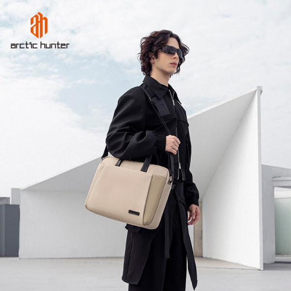 Alternative view of ARCTIC HUNTER τσάντα ώμου GWB00848 με θήκη laptop 15.6", 9L, χακί