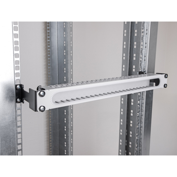 Alternative view of DELOCK αντάπτορας επέκτασης βάθους για rack 67272, έως 10cm, 1U, μαύρο
